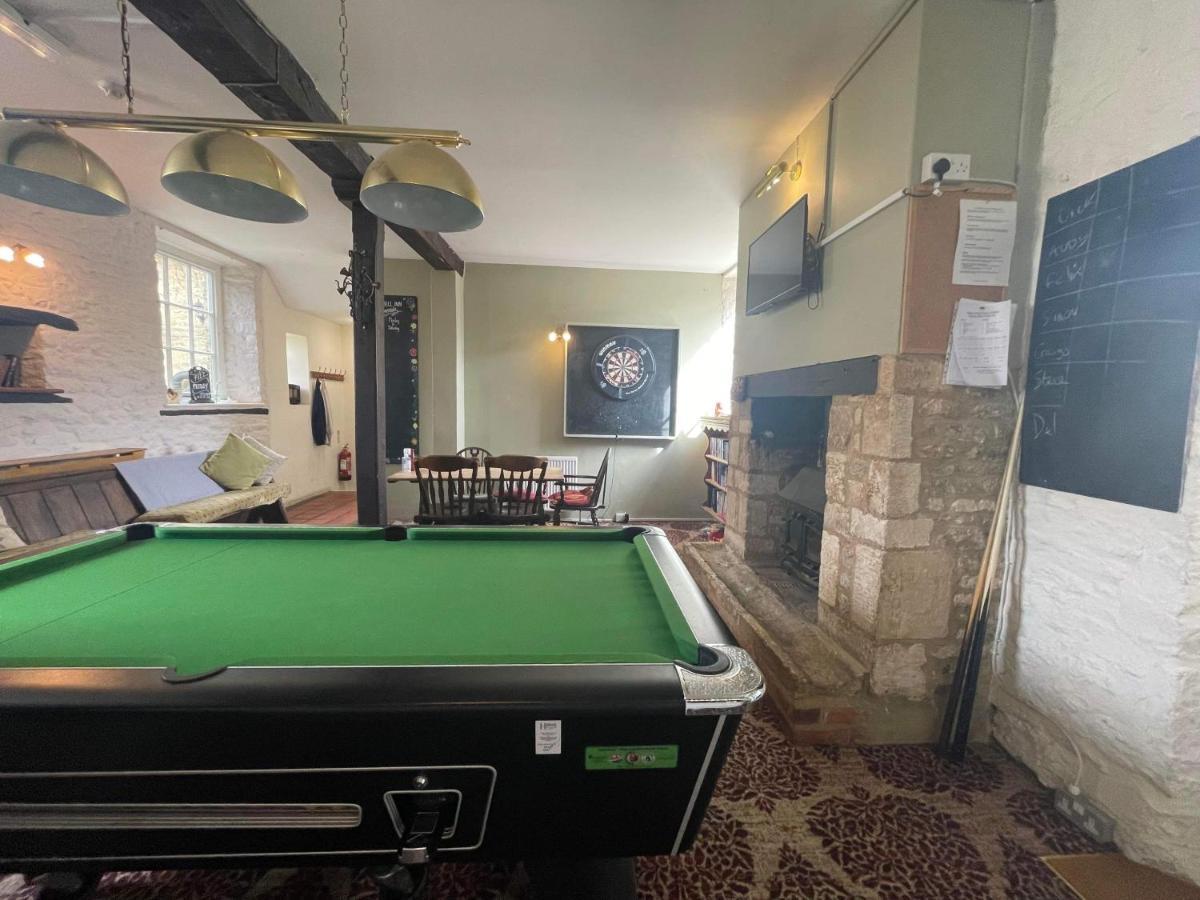 The Bell Inn Ducklington Exteriör bild